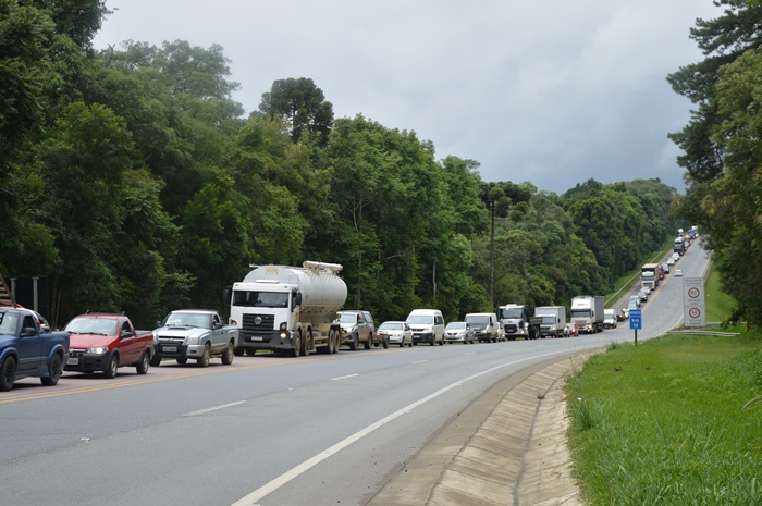 Tráfego de veículos no trecho interditado da BR-280 não tem prazo para ser  liberado