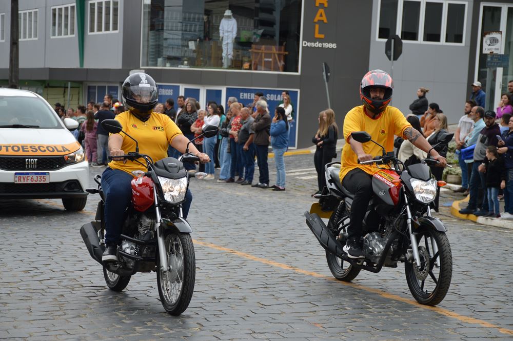 Desfile 2024 – Itaióipolis (251)